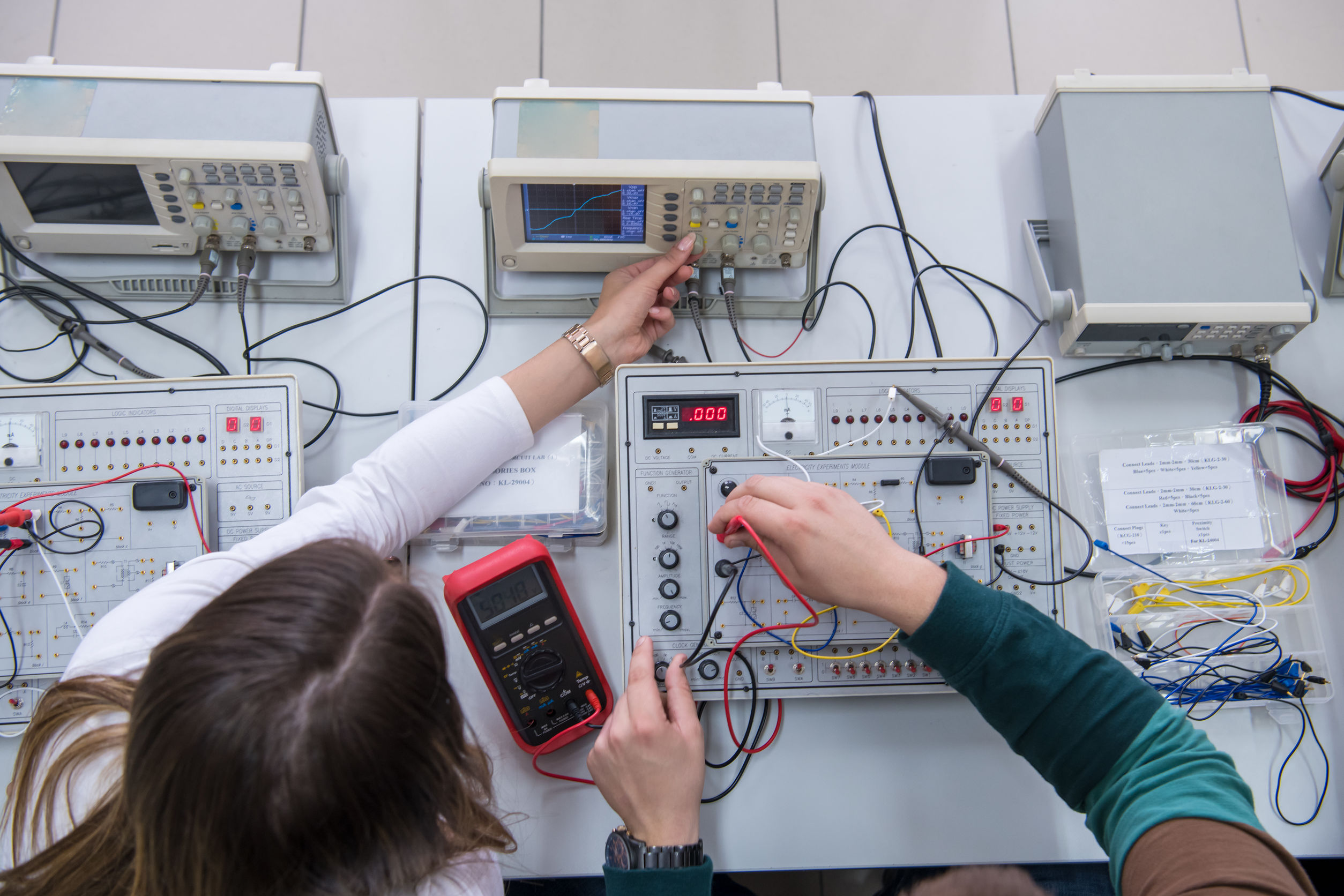 top view of a Group young students doing technical vocational practice in the electronic classroom, Education and technology concept